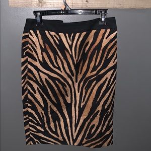 🖤NWT animal print skirt size 4